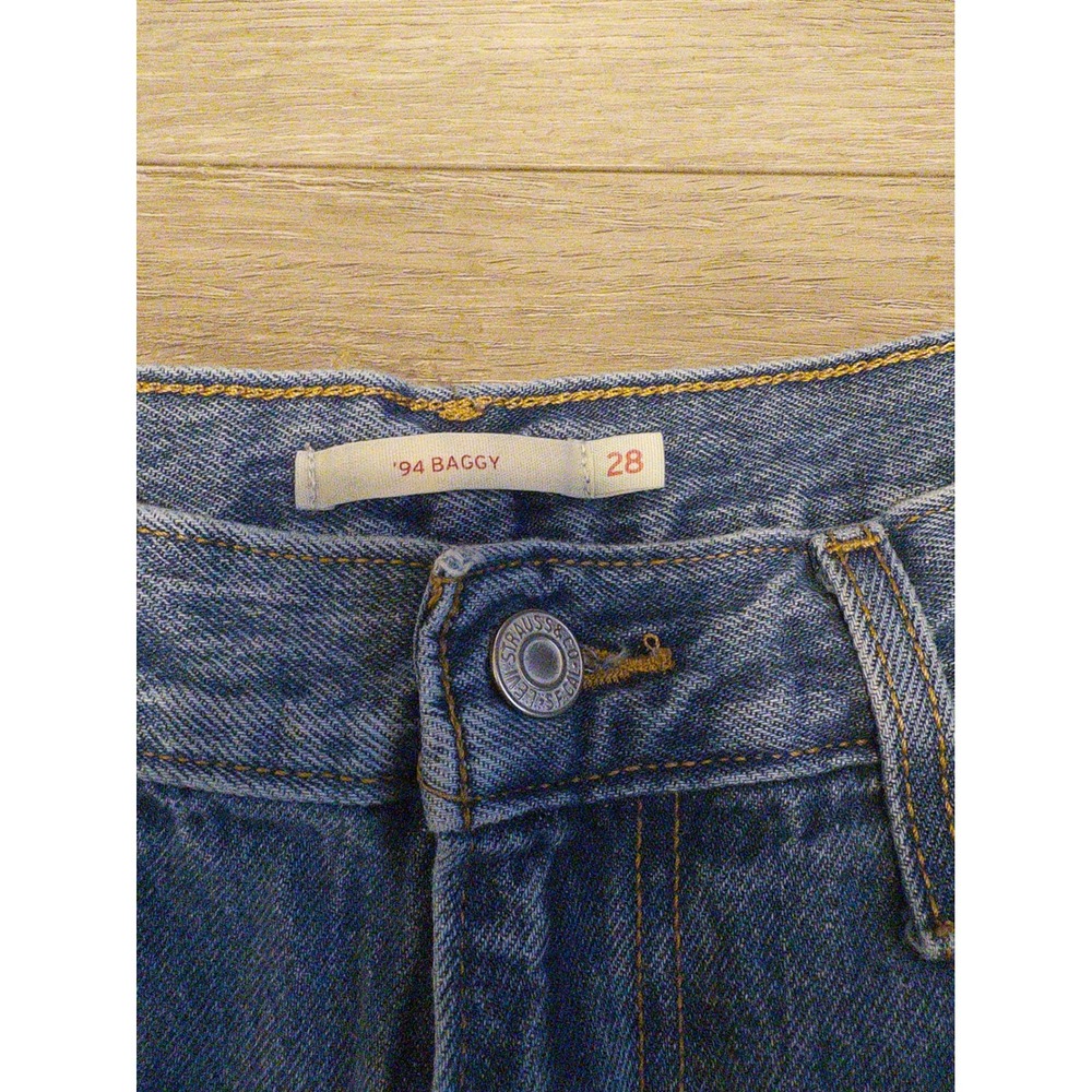 Levi's 94 Baggy Jeans Women 28x31 High Rise Straight Leg Light Wash - Picture 4 of 11